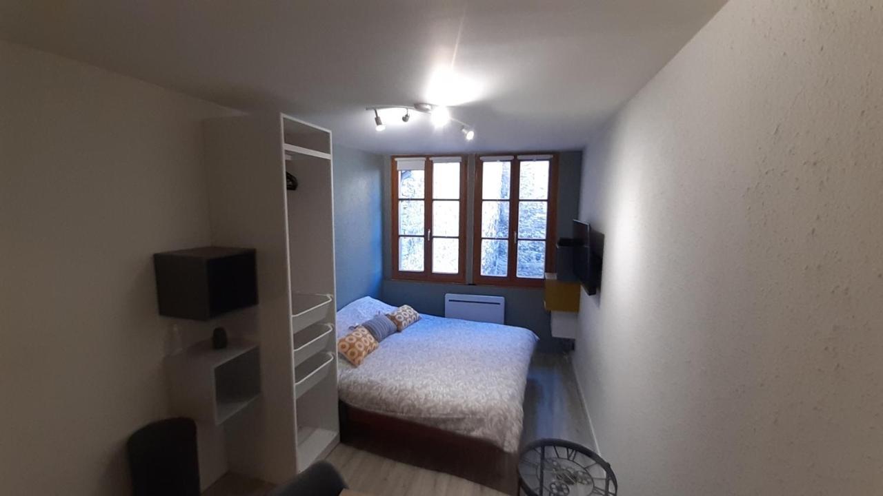Studio 302 Au 15 Rue Battant A Besancon Bagian luar foto